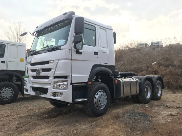 Used Sinotruk HOWO 6X4 Tractor Truck