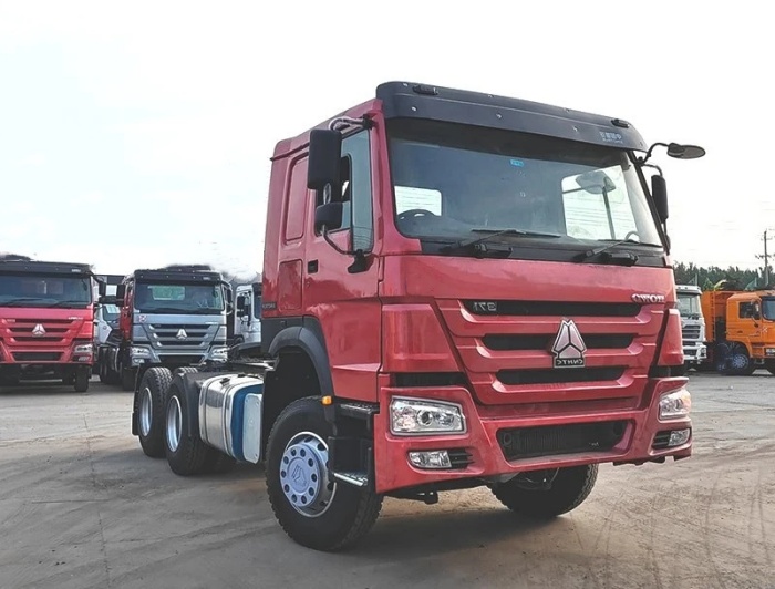 Sinotruck HOWO  371HP 6X4 Tractor Truck Head