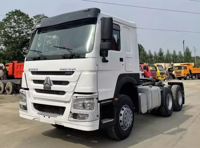 Used Sinotruk Tractor Head 6X4 Tractor Truck 420HP