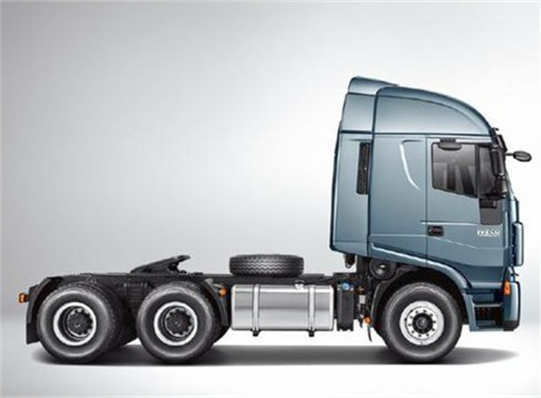 Technology and Innovation: The New Engine for Enhancing Used Truck Preparation
